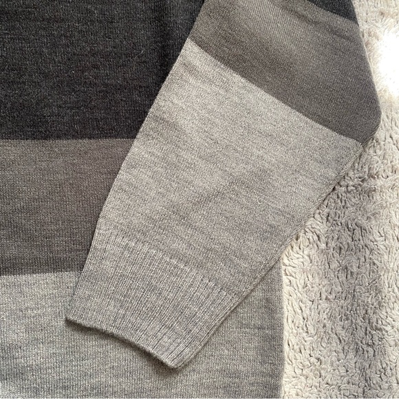 U.S. Polo Assn V Neck Sweater Mens Large Maroon Blue Grey - Picture 5 of 6